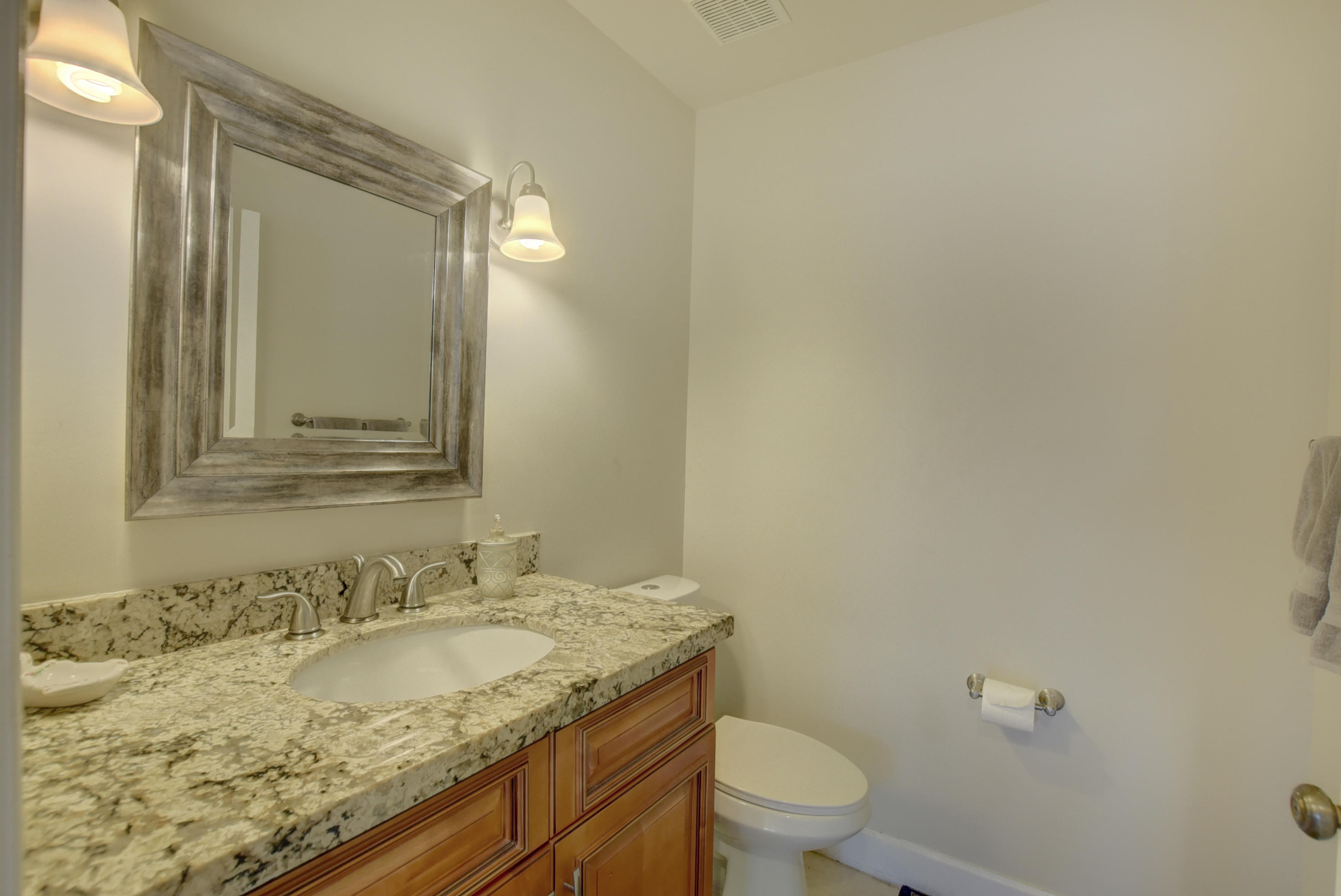 23317 Lago Mar Circle Boca Raton, FL 33433 - Photo 17 of 41 Guest Bath
