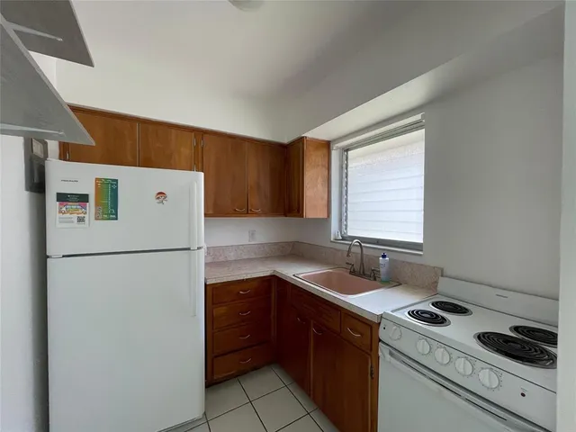 $1,800 | 77 Hendricks Isle, Unit 9, Fort Lauderdale, FL 33301