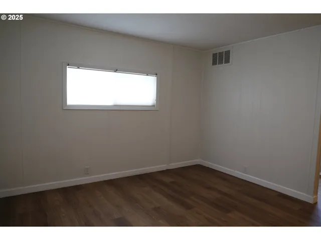 $54,999 | 11402 Southwest Royal Villa Drive, Tigard, OR 97224