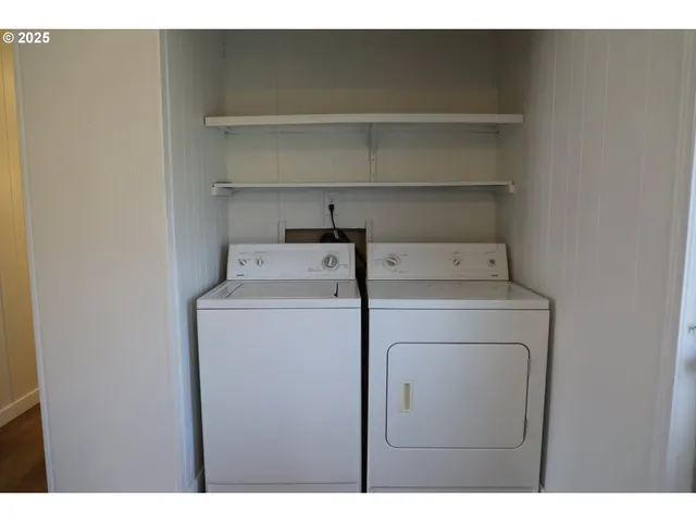 $54,999 | 11402 Southwest Royal Villa Drive, Tigard, OR 97224