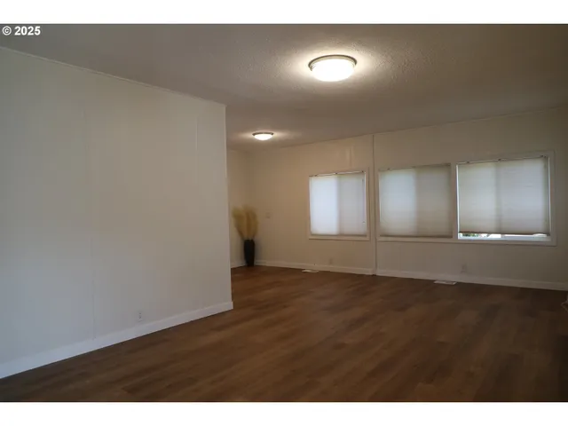 $54,999 | 11402 Southwest Royal Villa Drive, Tigard, OR 97224