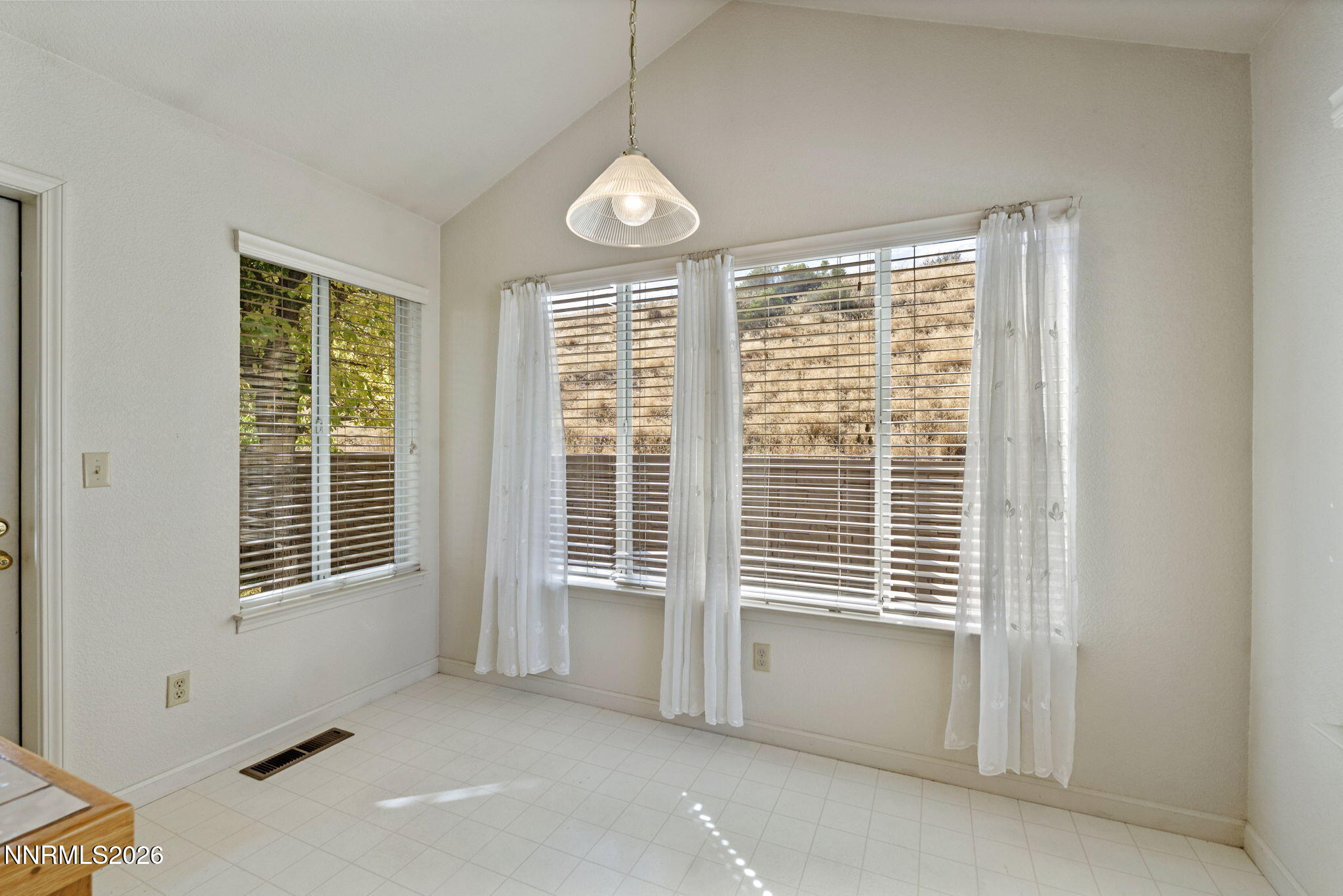 3349 Spring Creek Circle Reno, NV 89509 - Photo 27 of 40 27-web-or-mls-DSC00398