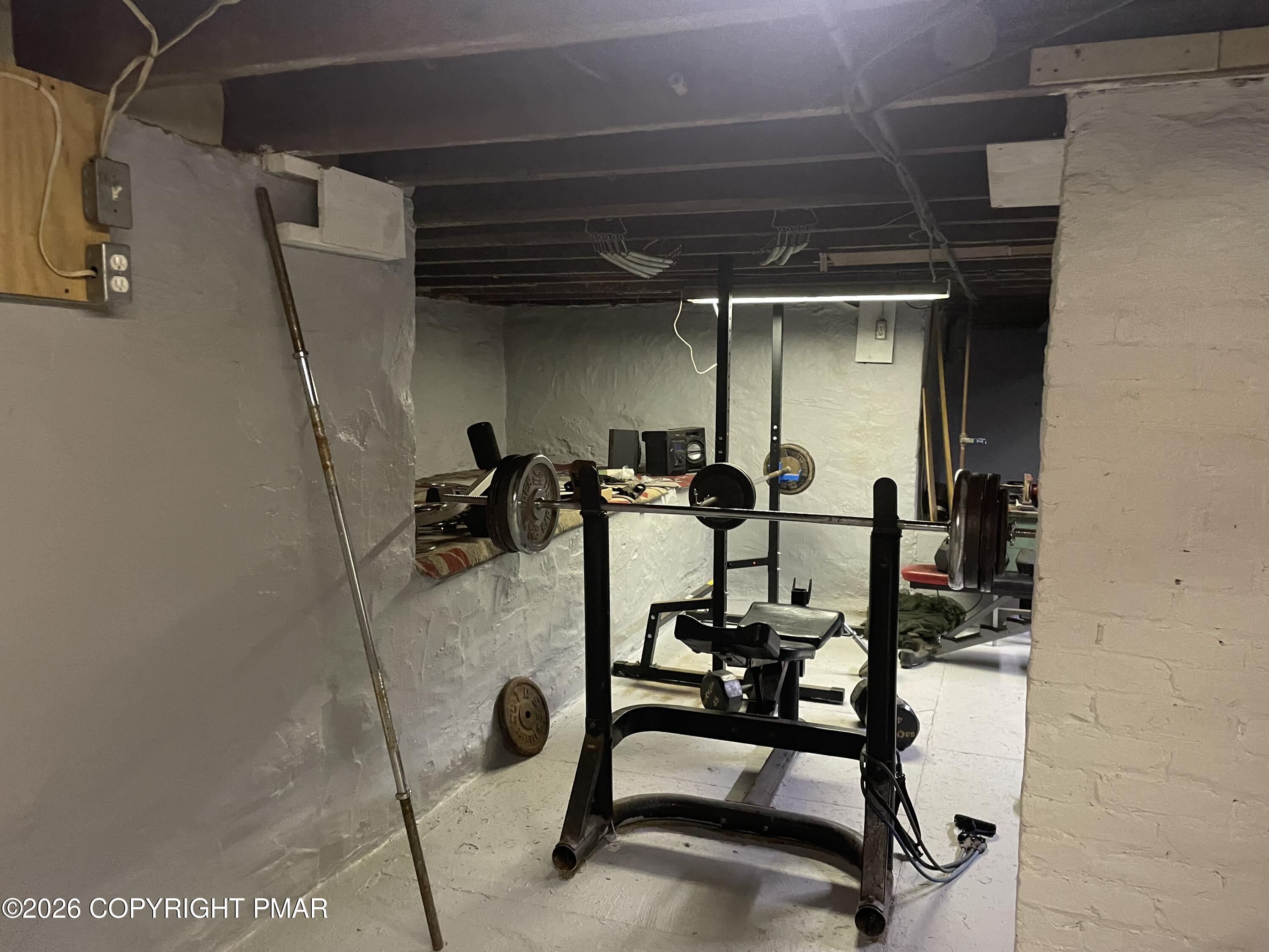 1055 Main Road Lehighton, PA 18235 - Photo 20 of 22 a view of a gallery with window