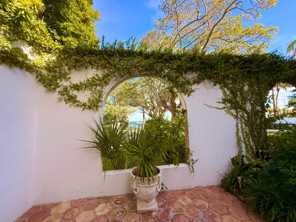 $2,300,000 | 1009 South Indian River Drive, Fort Pierce, FL 34950