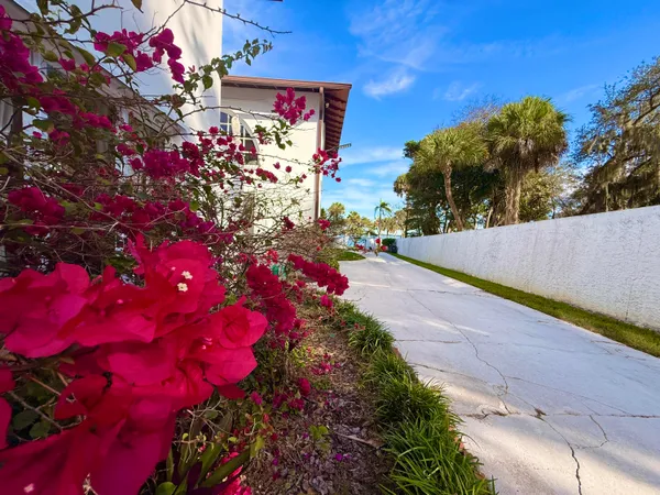 $2,300,000 | 1009 South Indian River Drive, Fort Pierce, FL 34950