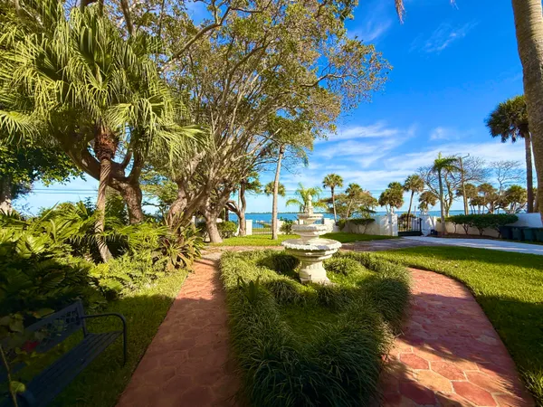 $2,300,000 | 1009 South Indian River Drive, Fort Pierce, FL 34950
