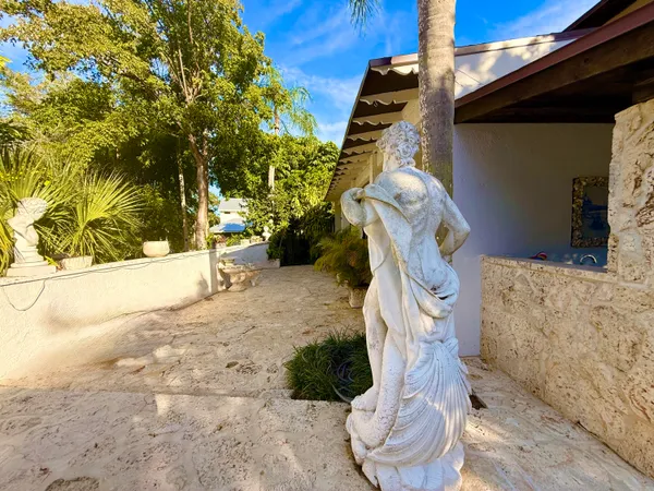 $2,300,000 | 1009 South Indian River Drive, Fort Pierce, FL 34950