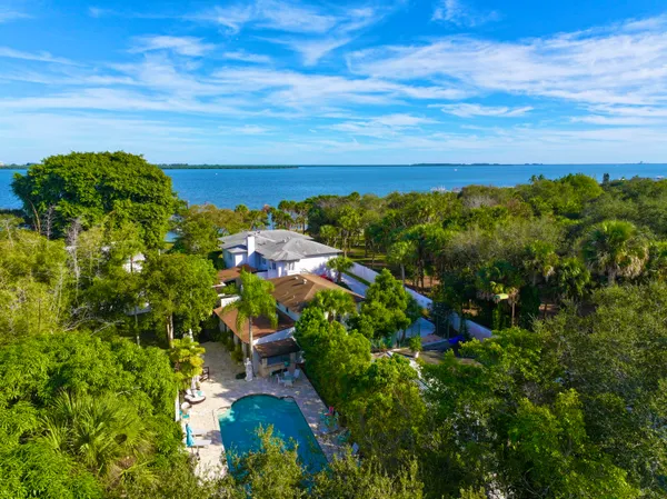 $2,300,000 | 1009 South Indian River Drive, Fort Pierce, FL 34950