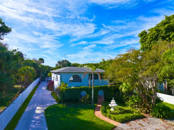 $2,300,000 | 1009 South Indian River Drive, Fort Pierce, FL 34950