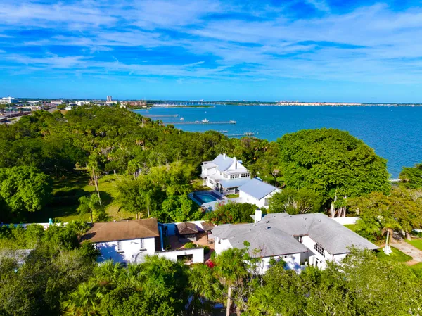 $2,300,000 | 1009 South Indian River Drive, Fort Pierce, FL 34950