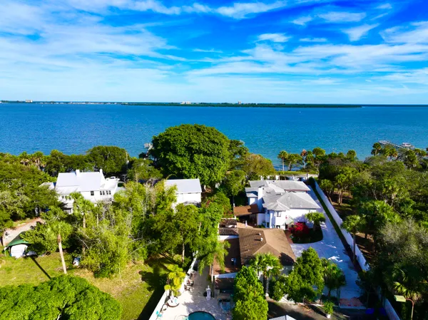$2,300,000 | 1009 South Indian River Drive, Fort Pierce, FL 34950