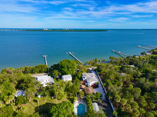 $2,300,000 | 1009 South Indian River Drive, Fort Pierce, FL 34950
