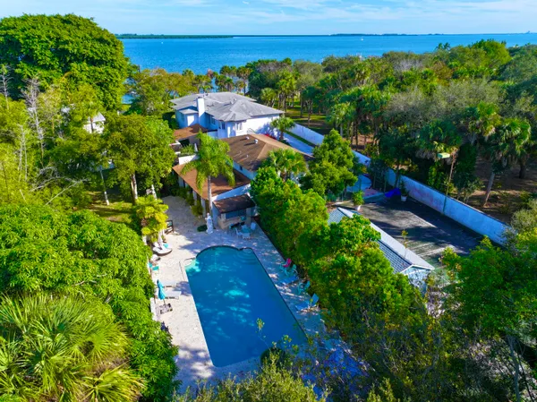 $2,300,000 | 1009 South Indian River Drive, Fort Pierce, FL 34950