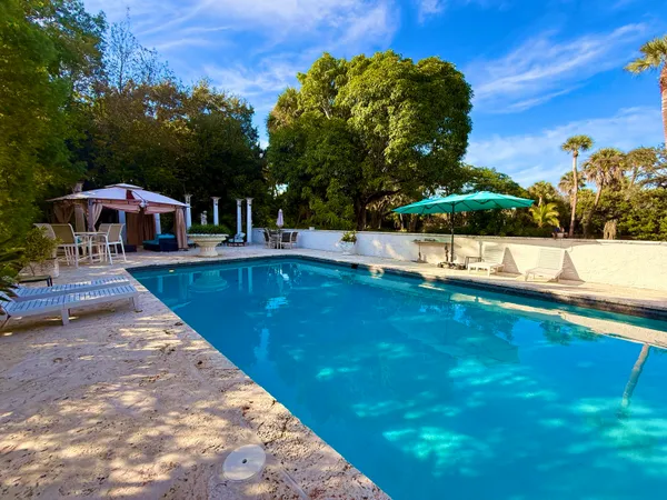 $2,300,000 | 1009 South Indian River Drive, Fort Pierce, FL 34950