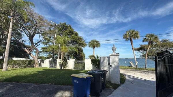 $2,300,000 | 1009 South Indian River Drive, Fort Pierce, FL 34950