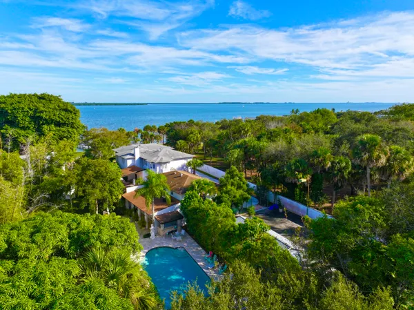 $2,300,000 | 1009 South Indian River Drive, Fort Pierce, FL 34950