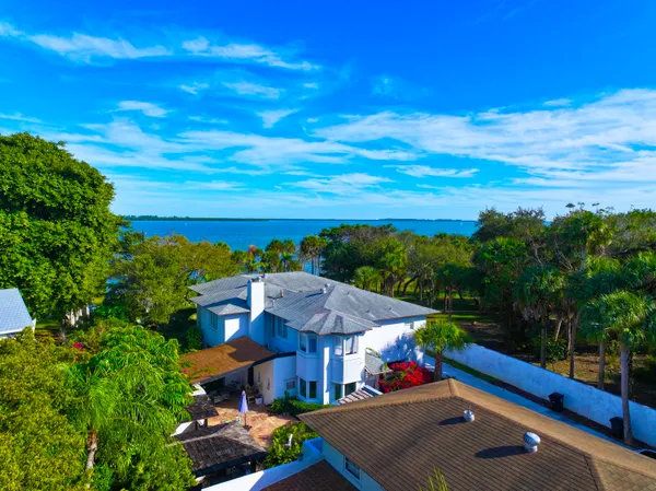 $2,300,000 | 1009 South Indian River Drive, Fort Pierce, FL 34950