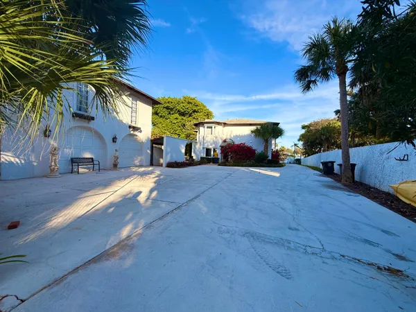 $2,300,000 | 1009 South Indian River Drive, Fort Pierce, FL 34950
