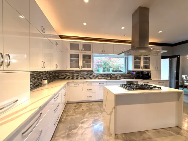 $2,300,000 | 1009 South Indian River Drive, Fort Pierce, FL 34950