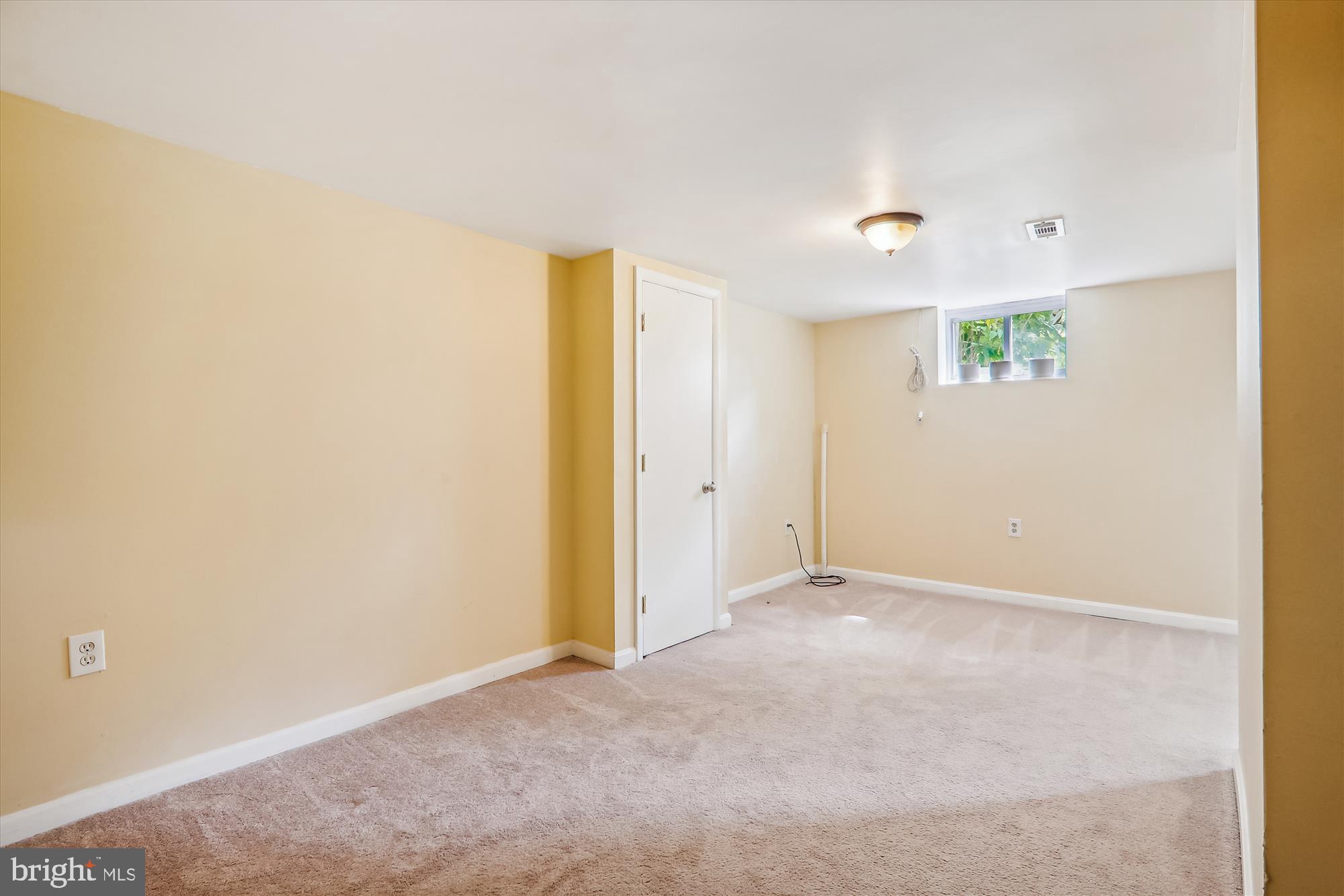 11512 Idlewood Road Silver Spring, MD 20906 - Photo 22 of 39 Recreation Room