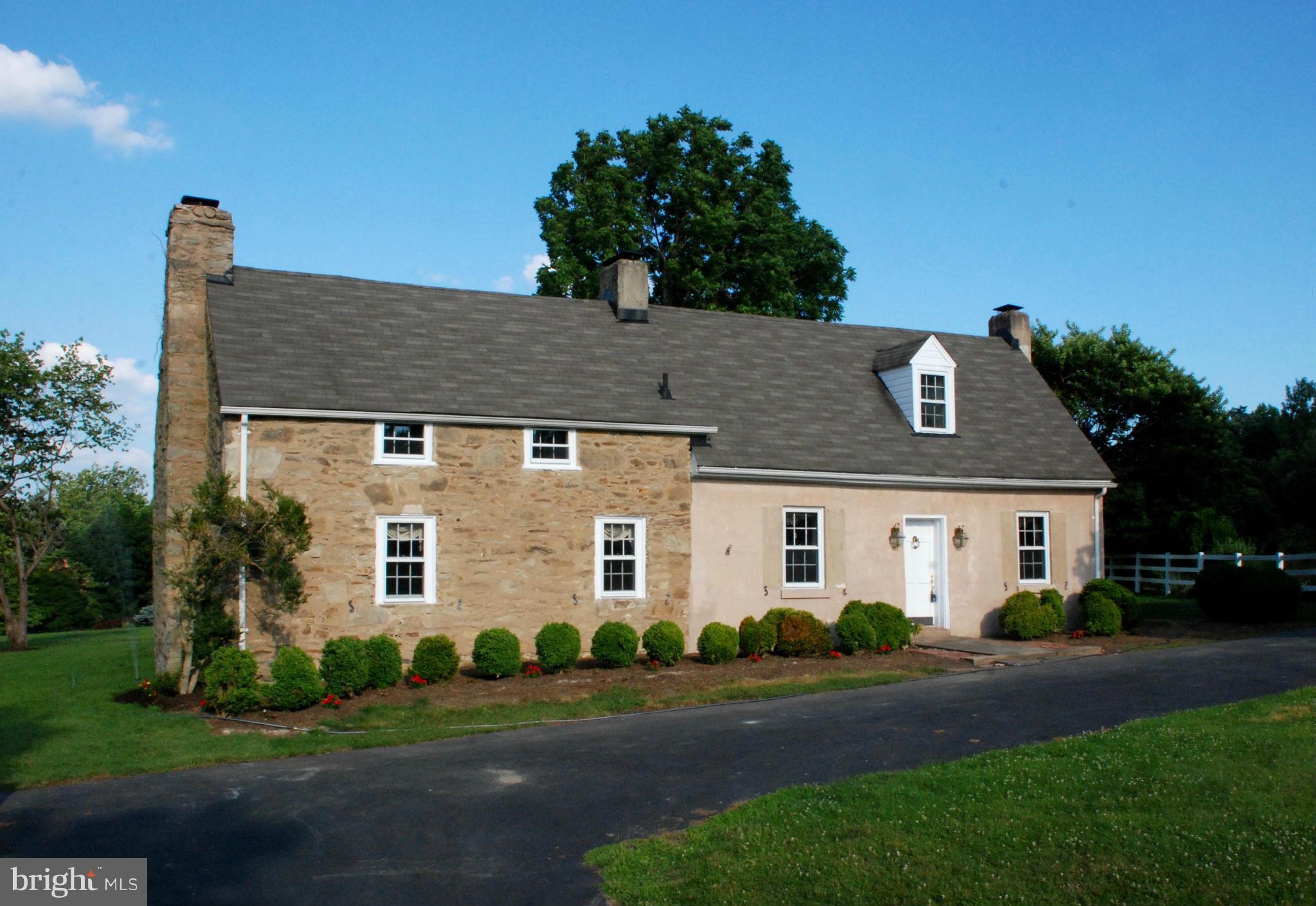 9813 Kendale Road Potomac, MD 20854 - Photo 2 of 26 Exterior (Front)