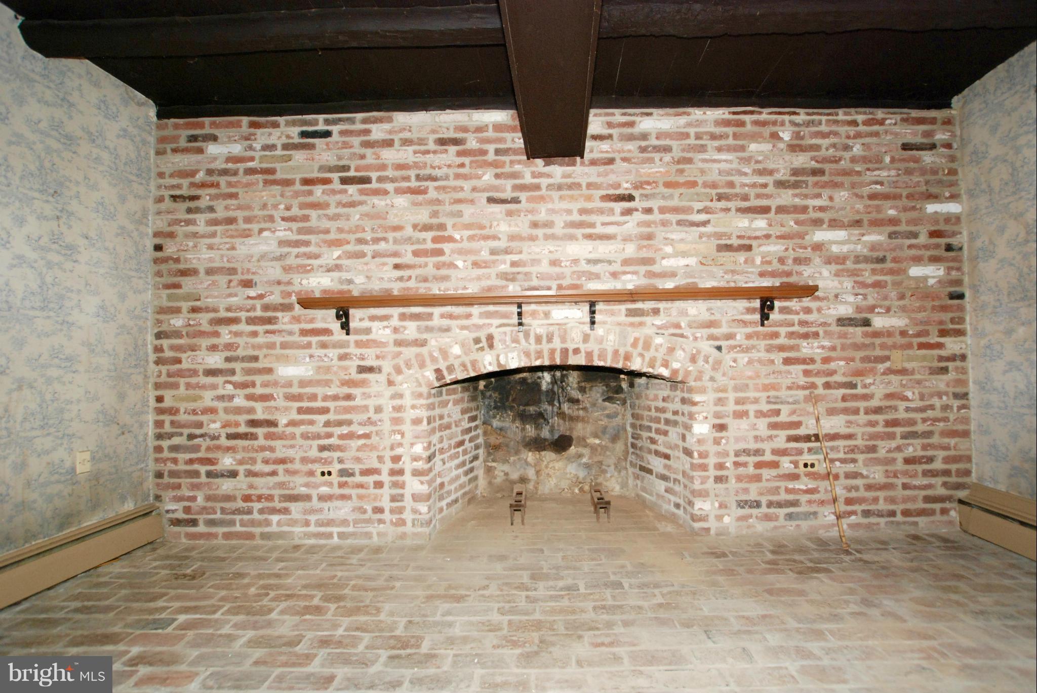 9813 Kendale Road Potomac, MD 20854 - Photo 13 of 26 Kitchen Fireplace