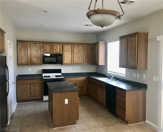 $2,695 | 920 Nevada Blaze Avenue, North Las Vegas, NV 89081