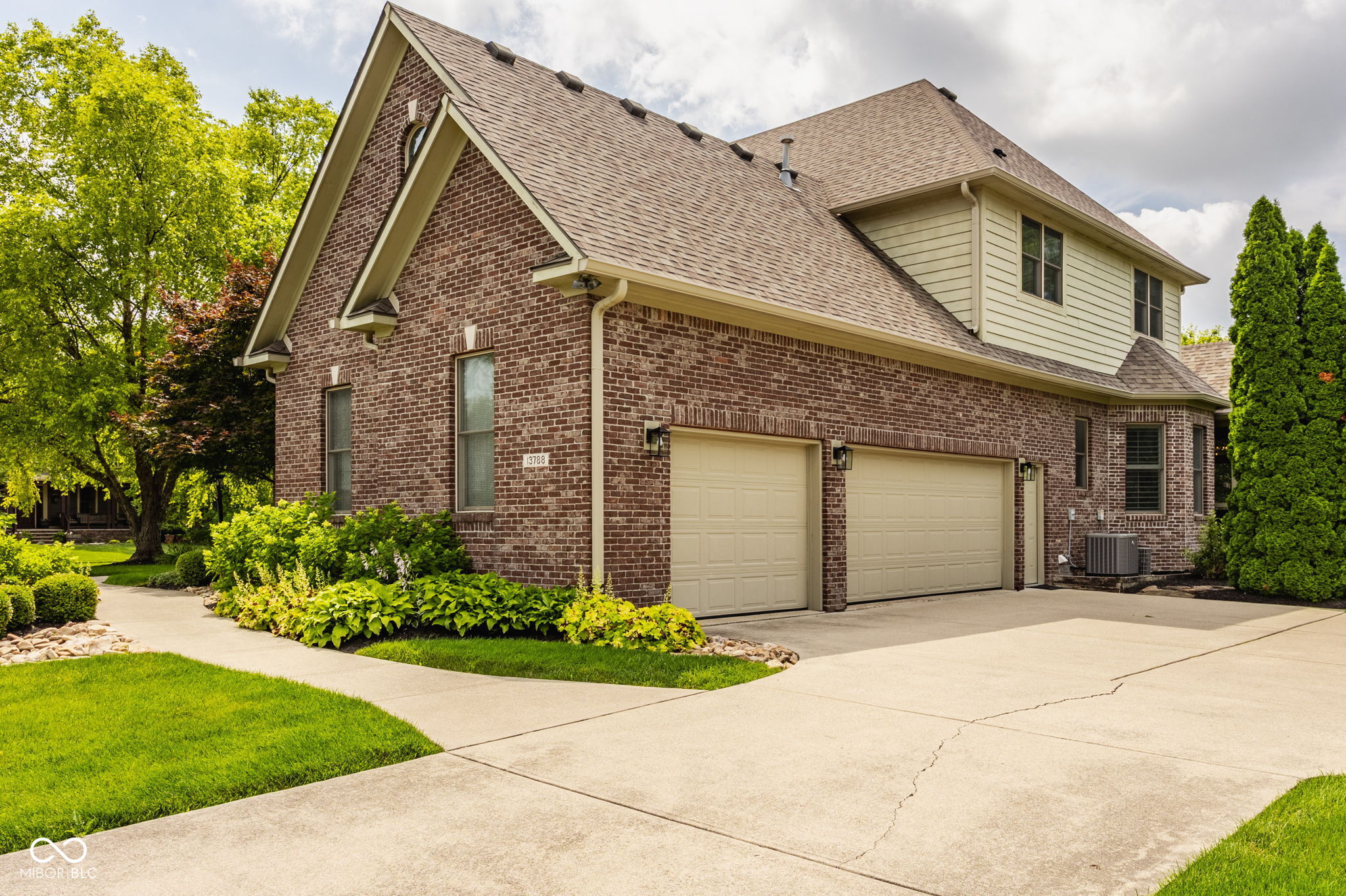 13788 Smokey Ridge Drive Carmel, IN 46033 - Photo 2 of 39