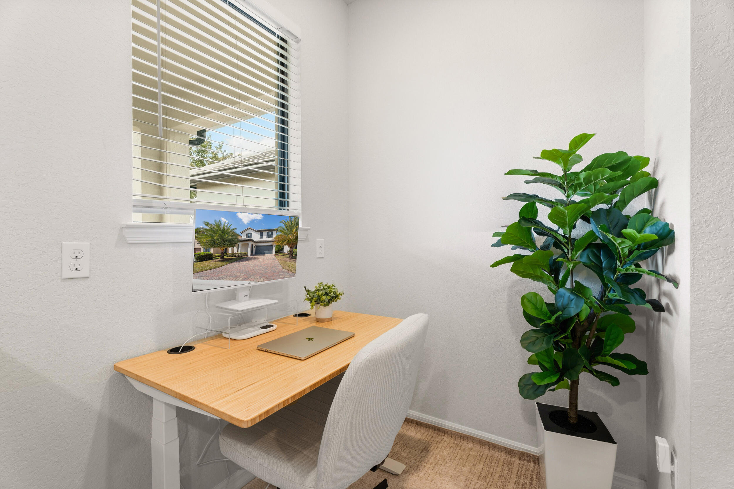 4829 Jumping Way Lake Worth, FL 33467 - Photo 13 of 47 19_smg00658(1)