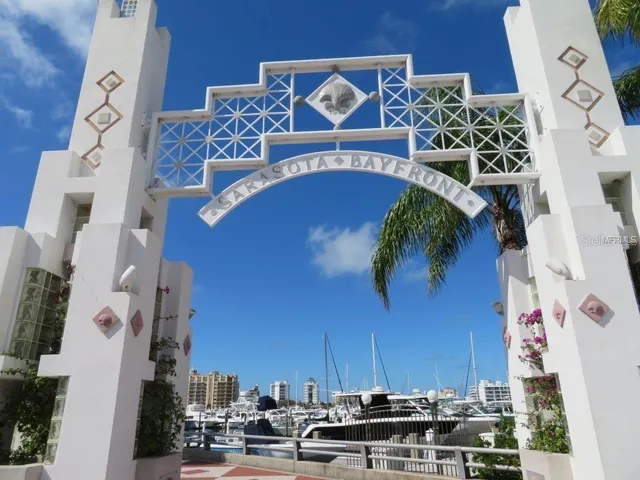 a large building with a street