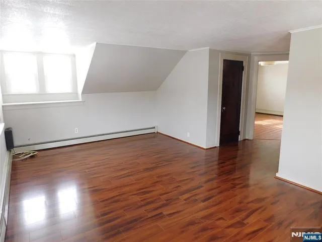 $1,700 | 26 Hutchinson Avenue, Unit 2, Hawthorne, NJ 07506