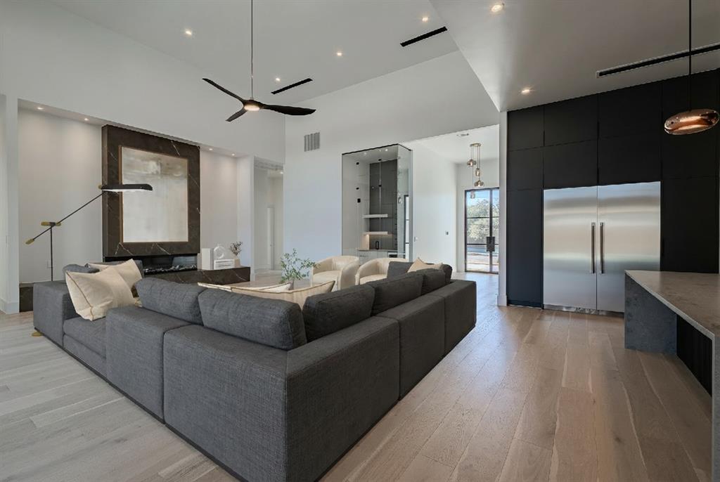 11232 Hillcrest Road Dallas, TX 75230 - Photo 12 of 34