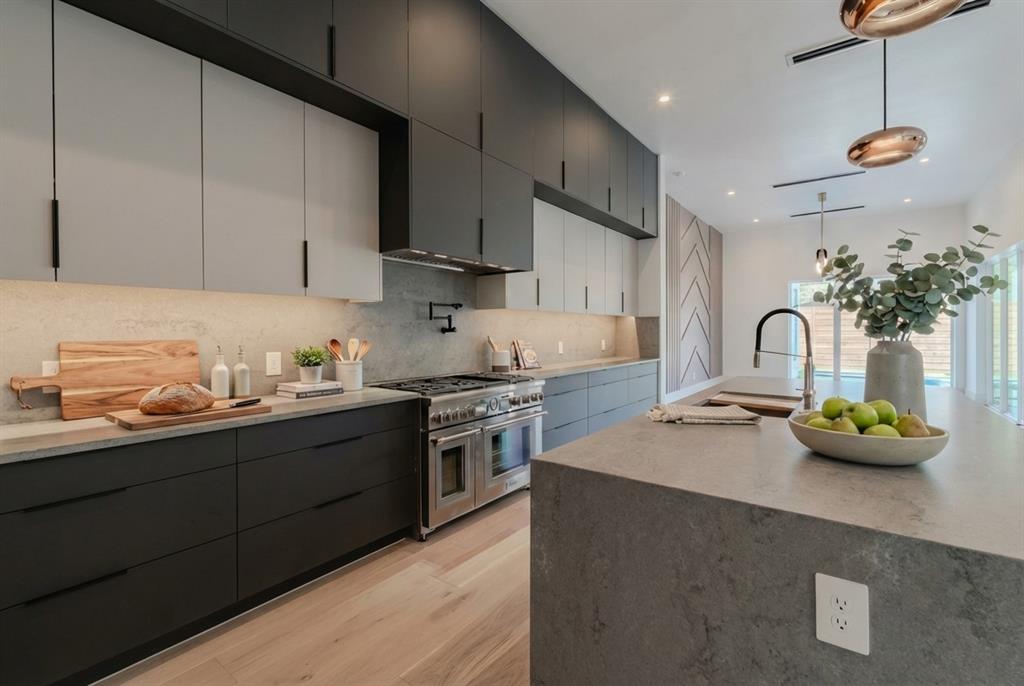 11232 Hillcrest Road Dallas, TX 75230 - Photo 7 of 34