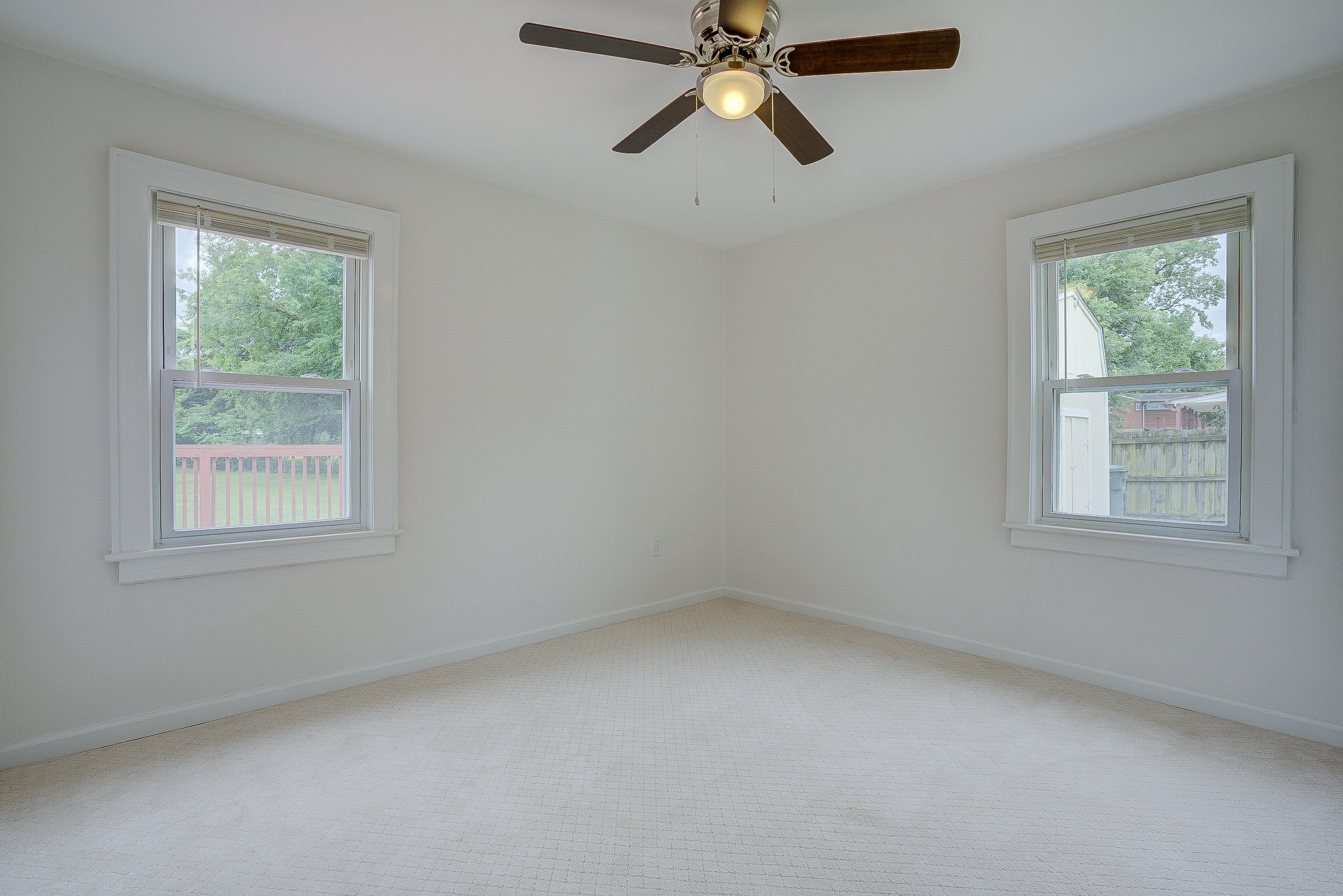 2220 Valleydale Road Salem, VA 24153 - Photo 15 of 30 25
