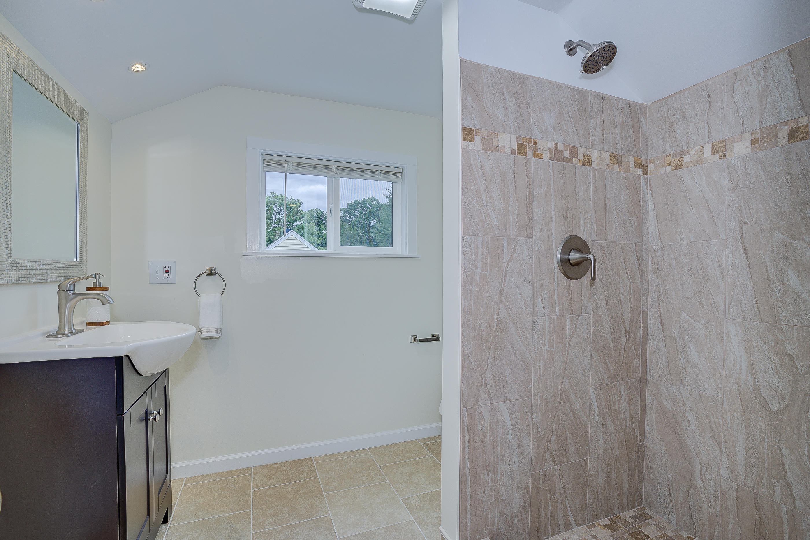 2220 Valleydale Road Salem, VA 24153 - Photo 17 of 30 30