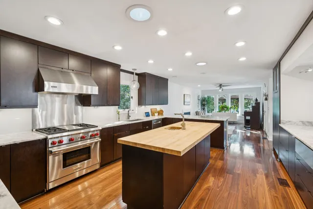 $3,197,500 | 9 Fairway Village Lane, Isle of Palms, SC 29451