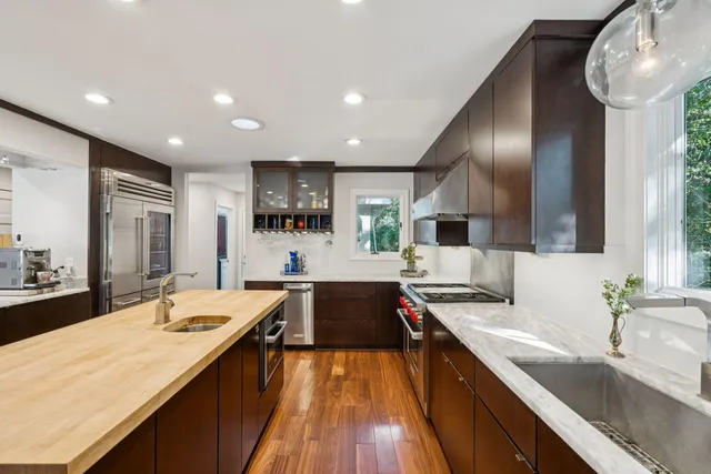 $3,197,500 | 9 Fairway Village Lane, Isle of Palms, SC 29451