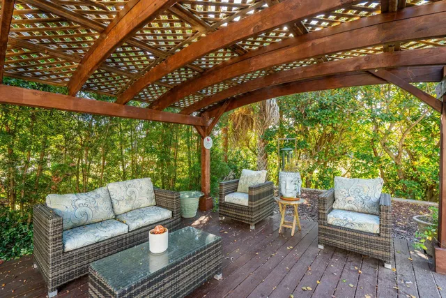 $3,197,500 | 9 Fairway Village Lane, Isle of Palms, SC 29451