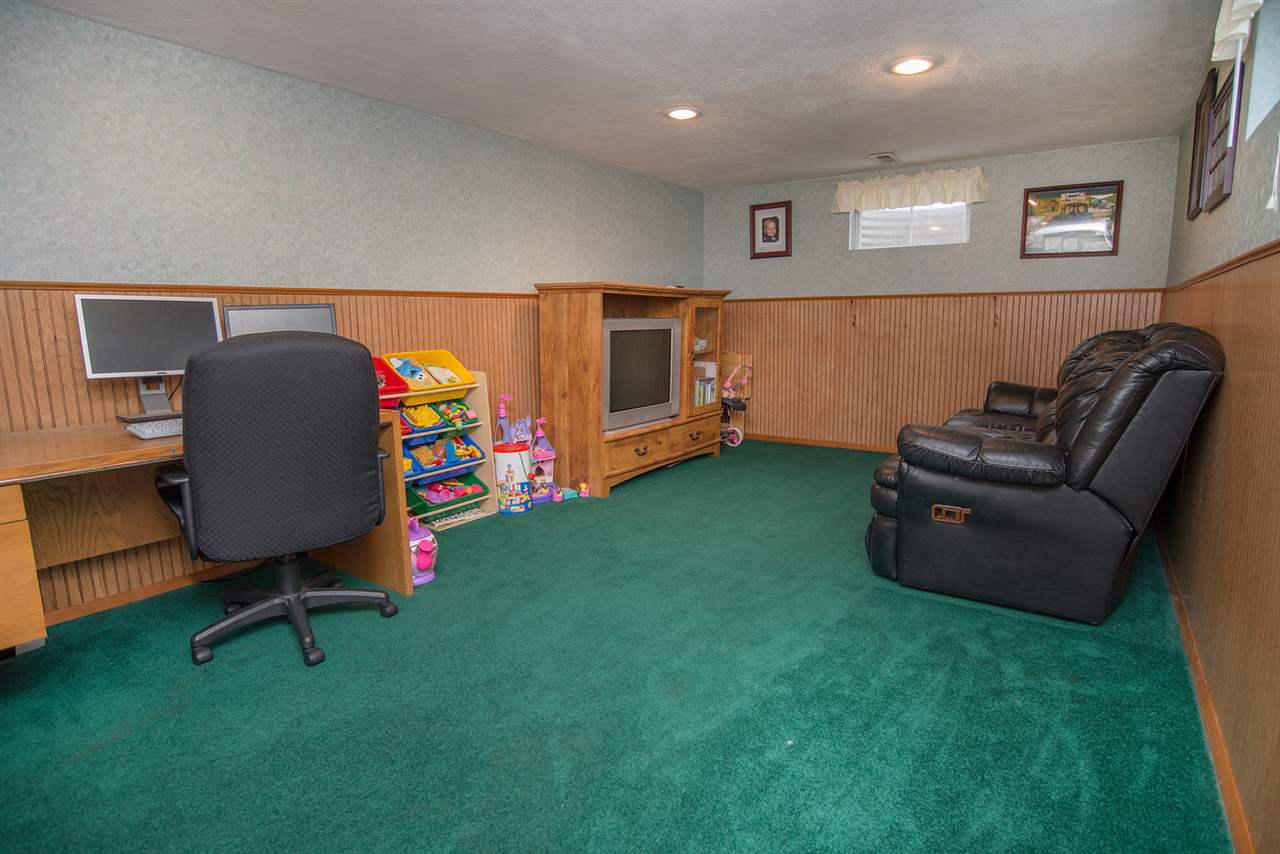 2607 North Bowdish Road Spokane Valley, WA 99206 - Photo 12 of 20 Gallery Image 12