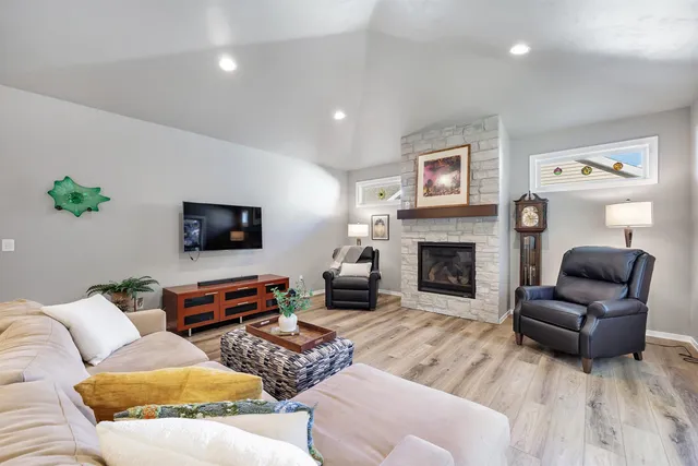 $579,900 | 3347 Largo Ridge Drive, Green Bay, WI 54311