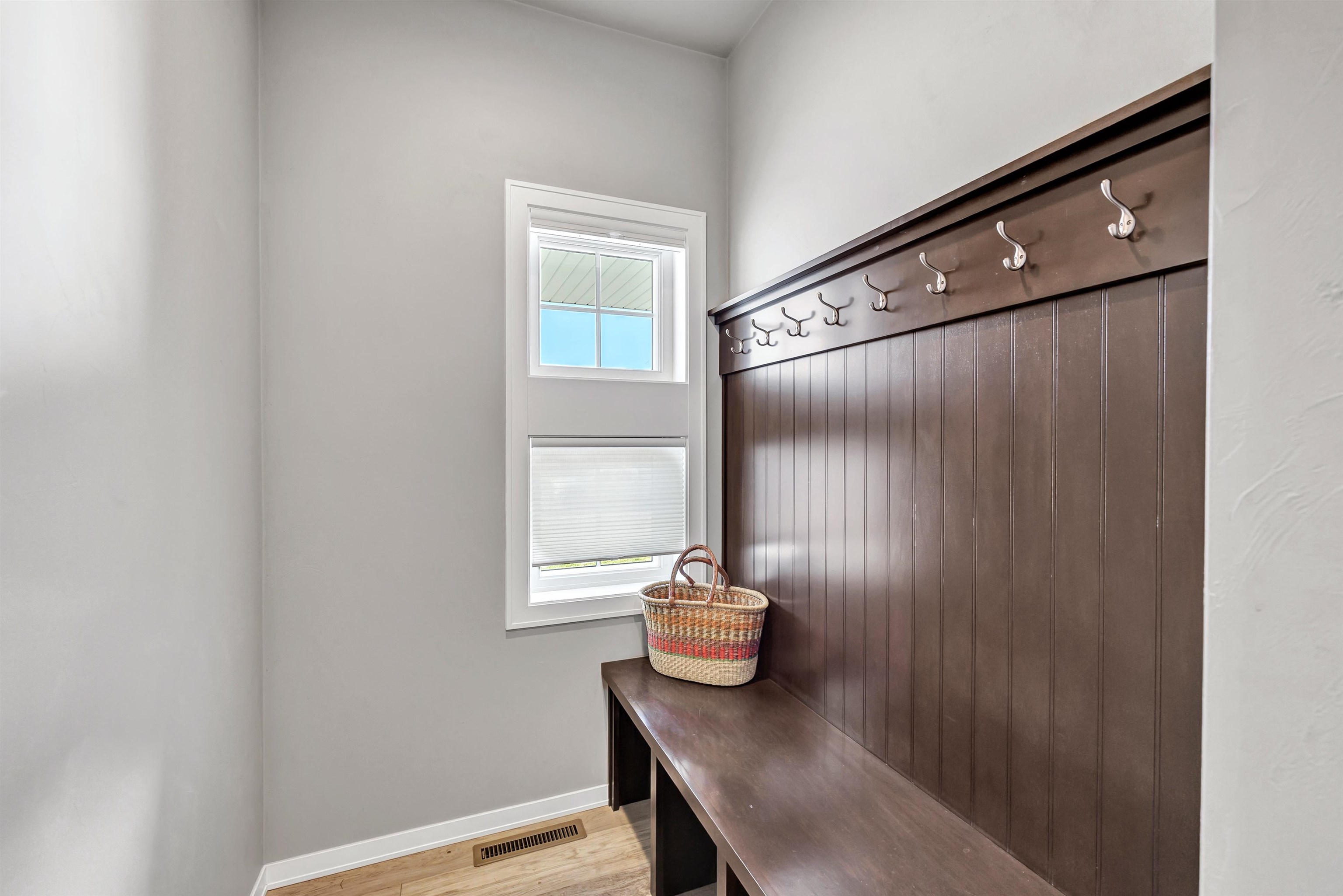 3347 Largo Ridge Drive Green Bay, WI 54311 - Photo 6 of 33