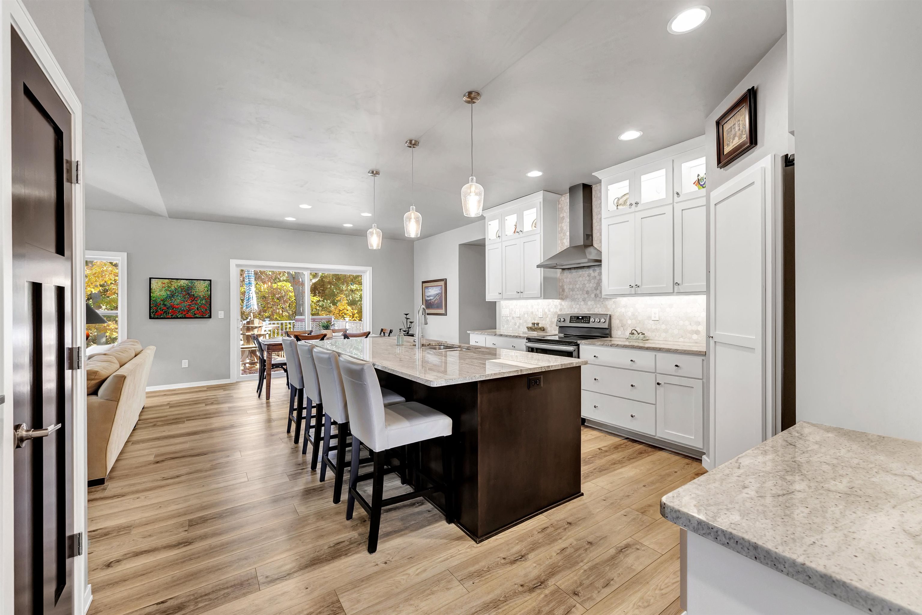 3347 Largo Ridge Drive Green Bay, WI 54311 - Photo 9 of 33