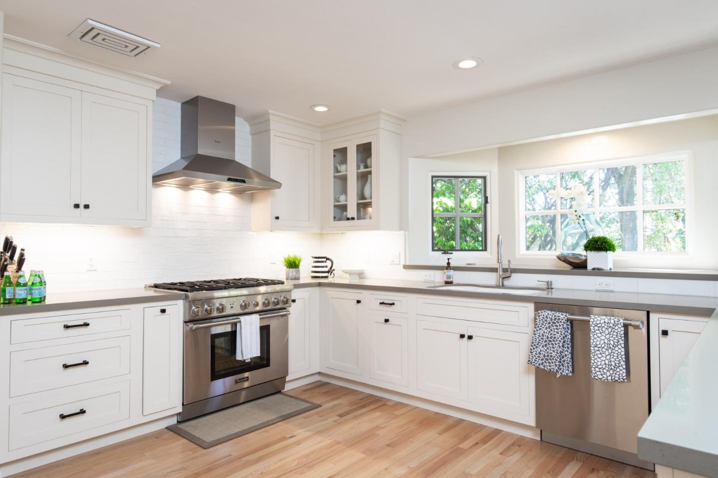 25116 Hatton Road Carmel, CA 93923 - Photo 6 of 27 Gallery Image 6