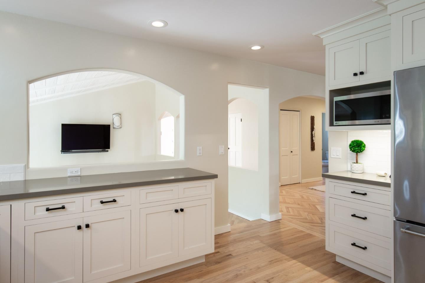 25116 Hatton Road Carmel, CA 93923 - Photo 7 of 27 Gallery Image 7