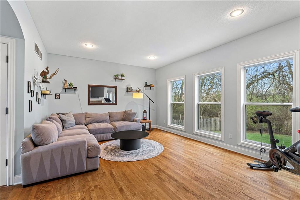 2213 Southwest Chase Drive Lee's Summit, MO 64082 - Photo 15 of 40