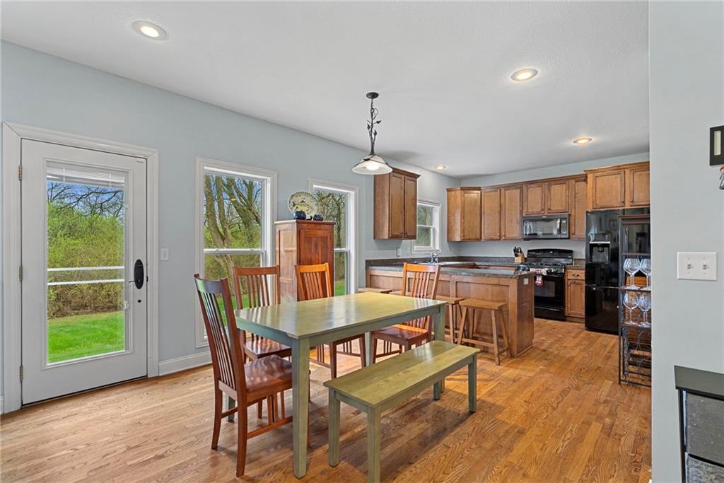 2213 Southwest Chase Drive Lee's Summit, MO 64082 - Photo 7 of 40