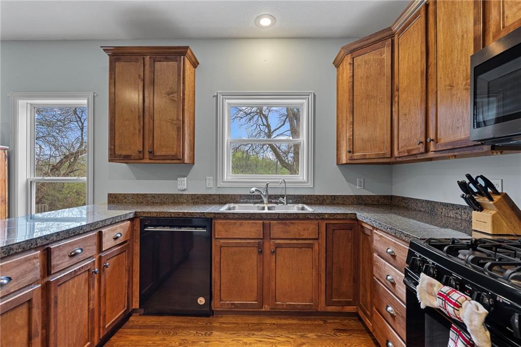 2213 Southwest Chase Drive Lee's Summit, MO 64082 - Photo 9 of 40