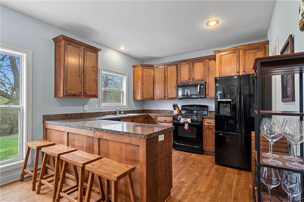 2213 Southwest Chase Drive Lee's Summit, MO 64082 - Photo 10 of 40