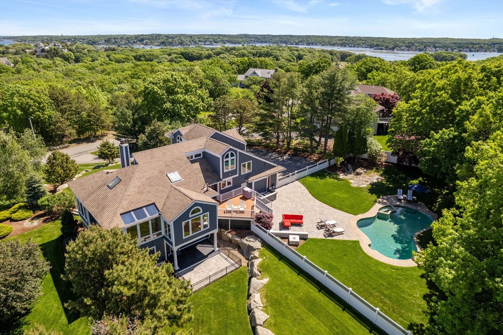 8 Schooner Ridge Gloucester, MA 01930 - Photo 2 of 40