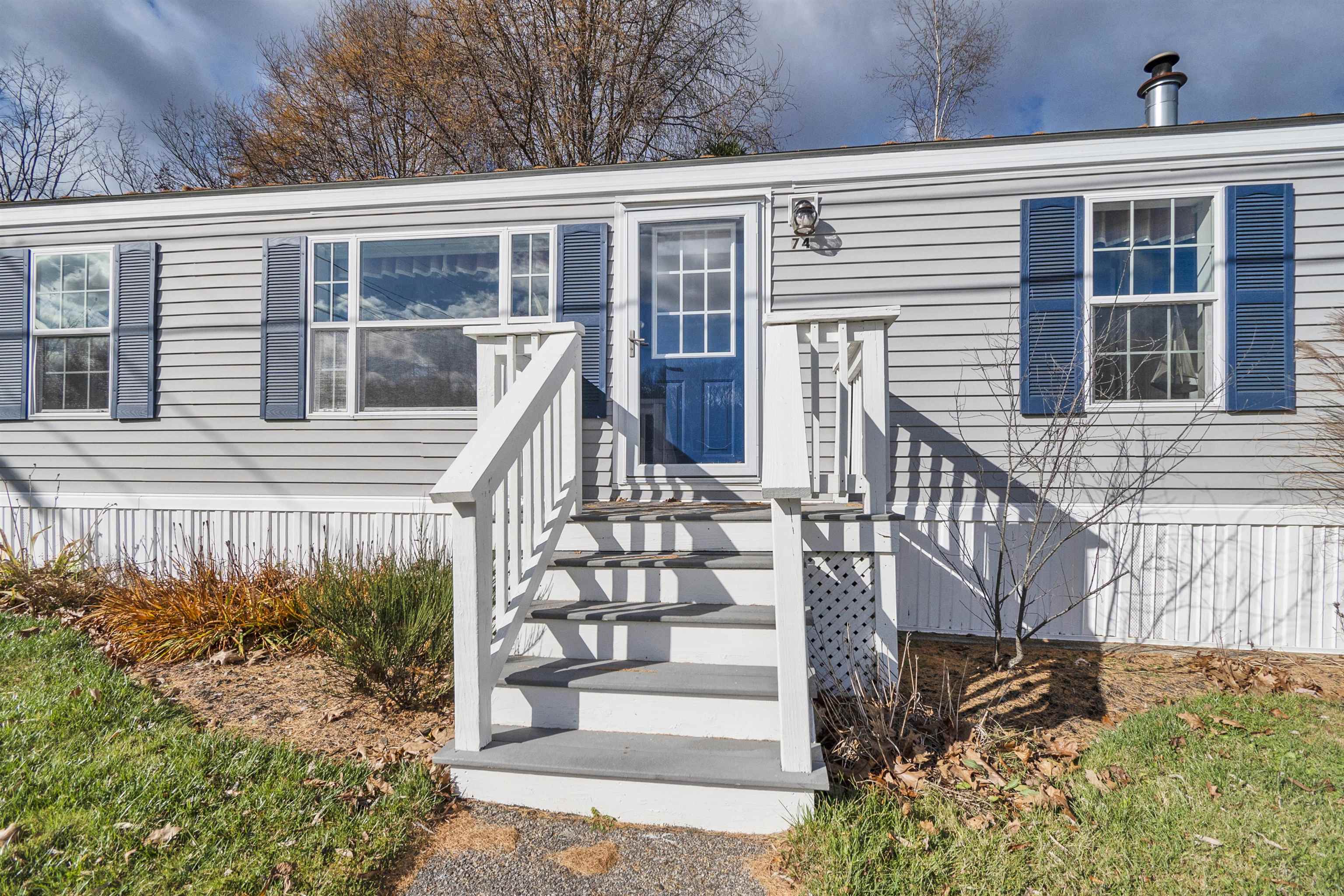 74 Colgate Road Newmarket, NH 03857 - Photo 2 of 35